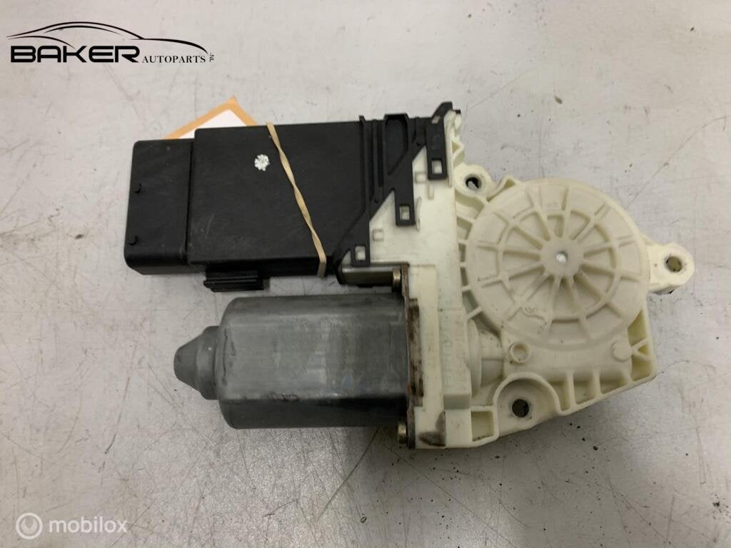 Raammechanisme rechtsvoor Volkswagen Golf IV ('97-'04), Gebruikt, Volkswagen, Ophalen of Verzenden, Volkswagen