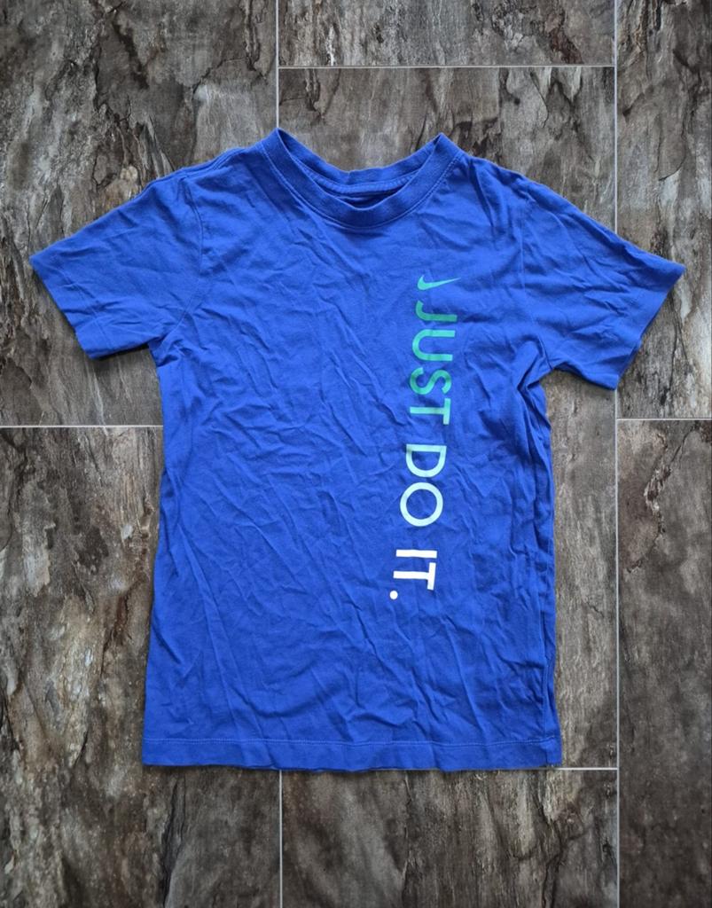 Nike just do it t-shirt, Kinderen en Baby's, Kinderkleding | Maat 140, Verzenden, Zo goed als nieuw, Shirt of Longsleeve, Nike