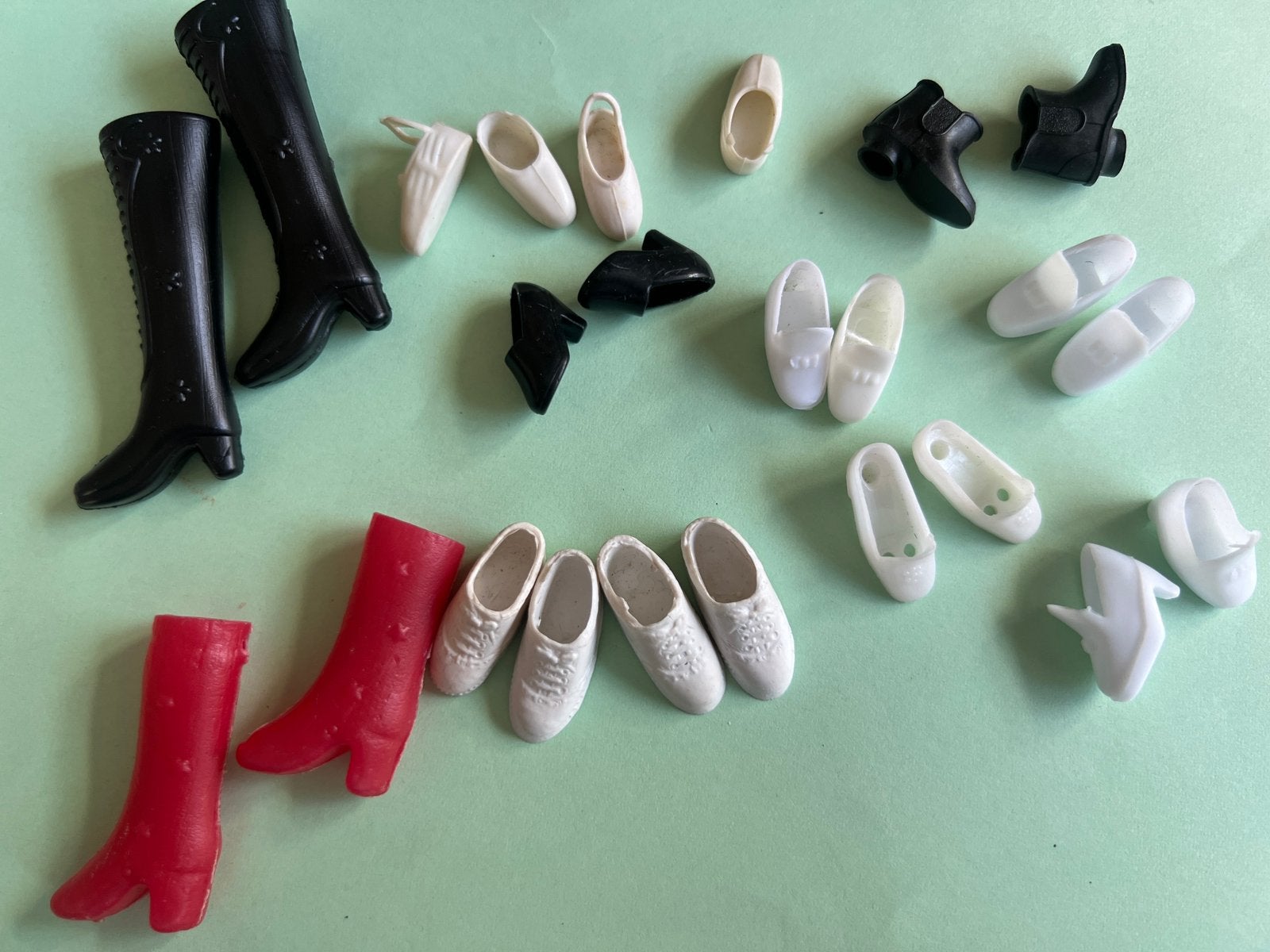 Vintage schoentjes voor diverse barbie popjes, Ophalen of Verzenden, Gebruikt, Pop
