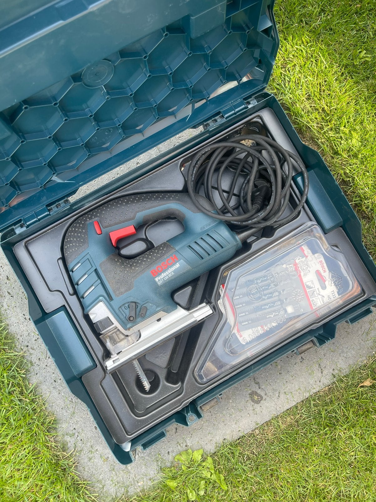 Bosch Professional GST 150 BCE Decoupeerzaag + extra zaagjes, Ophalen, Nieuw, 600 tot 1200 watt, Decoupeerzaag