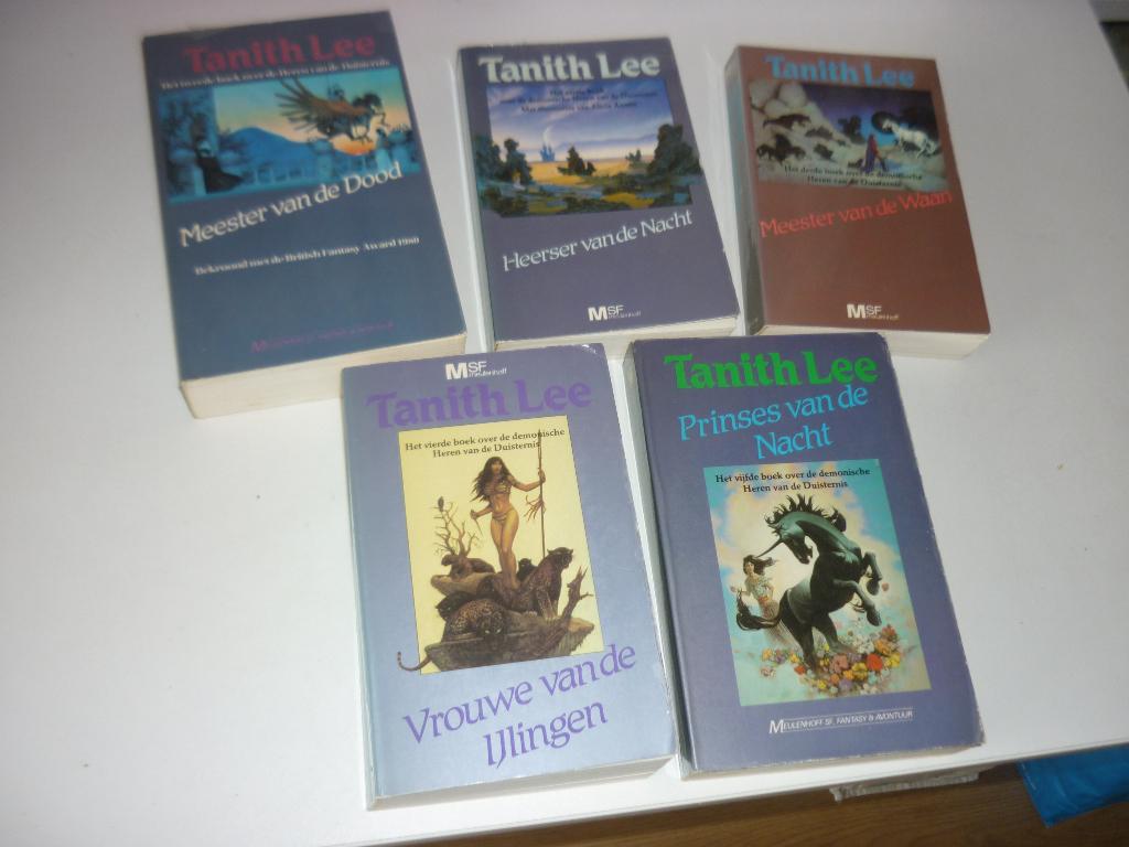 Tanith Lee: de Heren van de Duisternis (deel 1 t/m 5), Ophalen of Verzenden, Gelezen