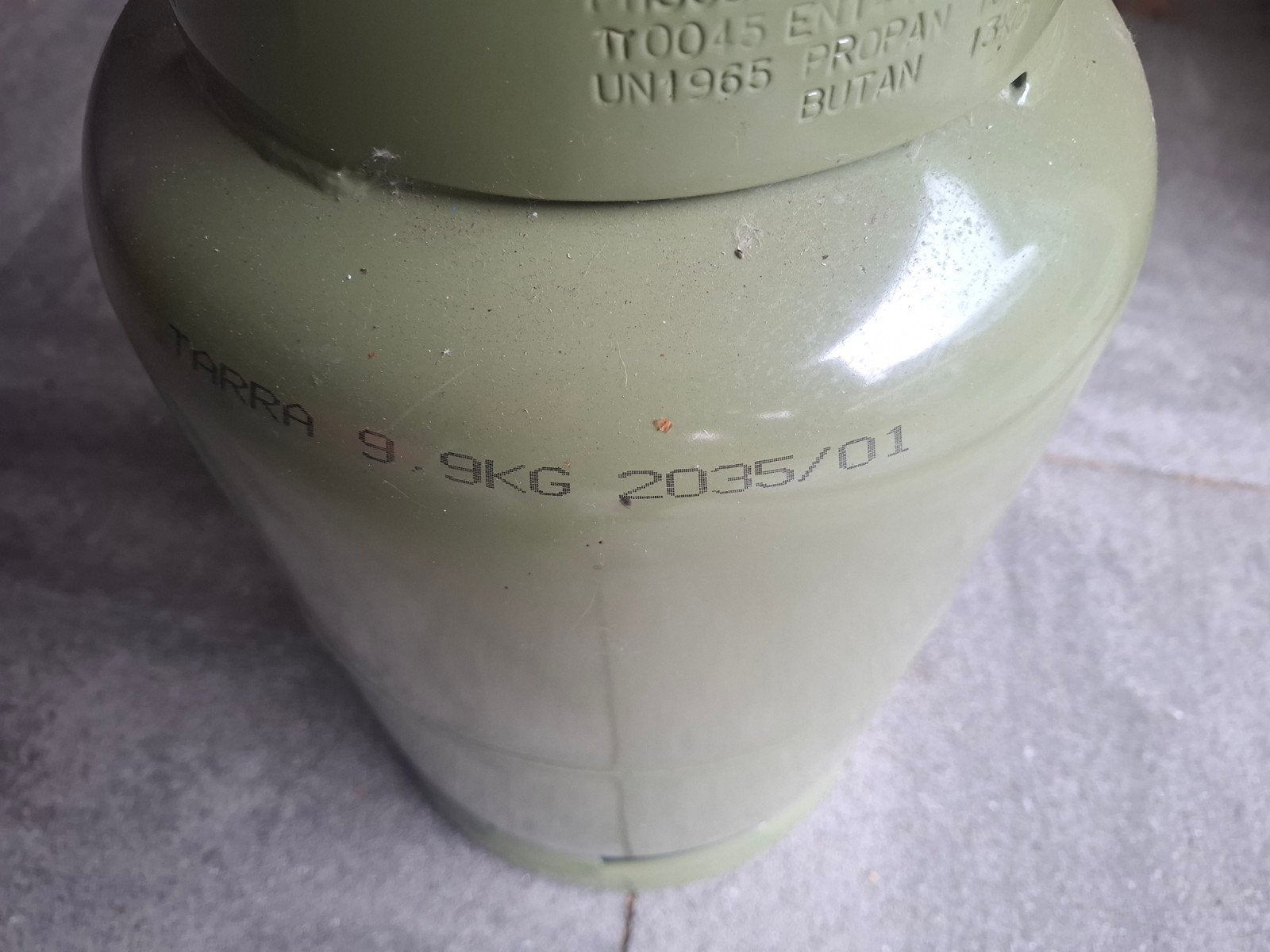 Gasfles 9 kg leeg gekeurd tot 2035., Ophalen