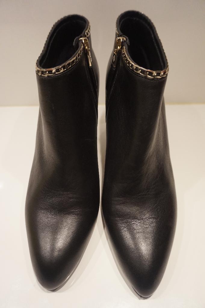 LK Bennett stiletto pumps enkellaarsjes hakken zwart leer 40, Pumps, LK Bennett, Zwart, Ophalen of Verzenden