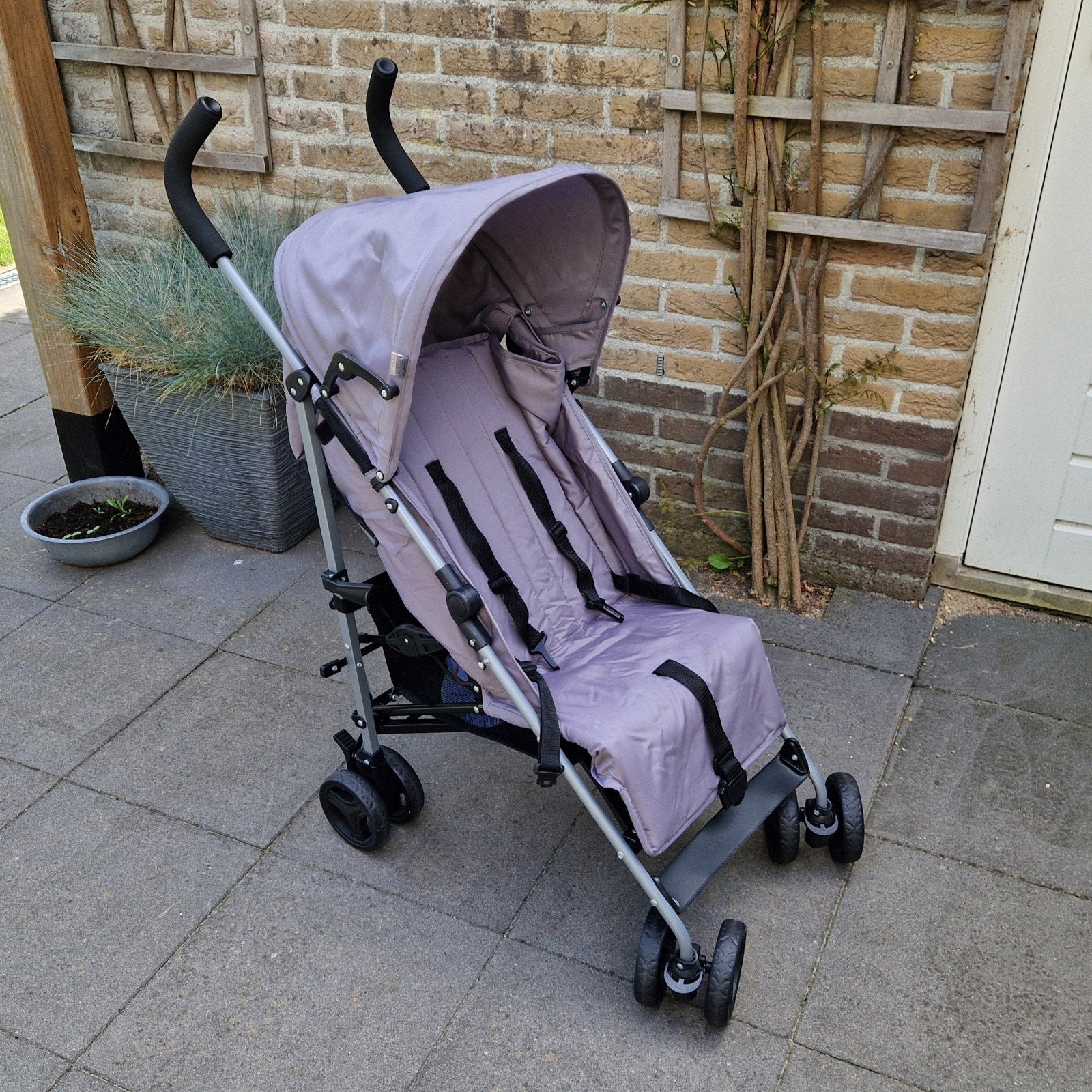 Lichtgewicht buggy, Kinderen en Baby's, Buggy's, Ophalen of Verzenden, Zo goed als nieuw, Overige merken
