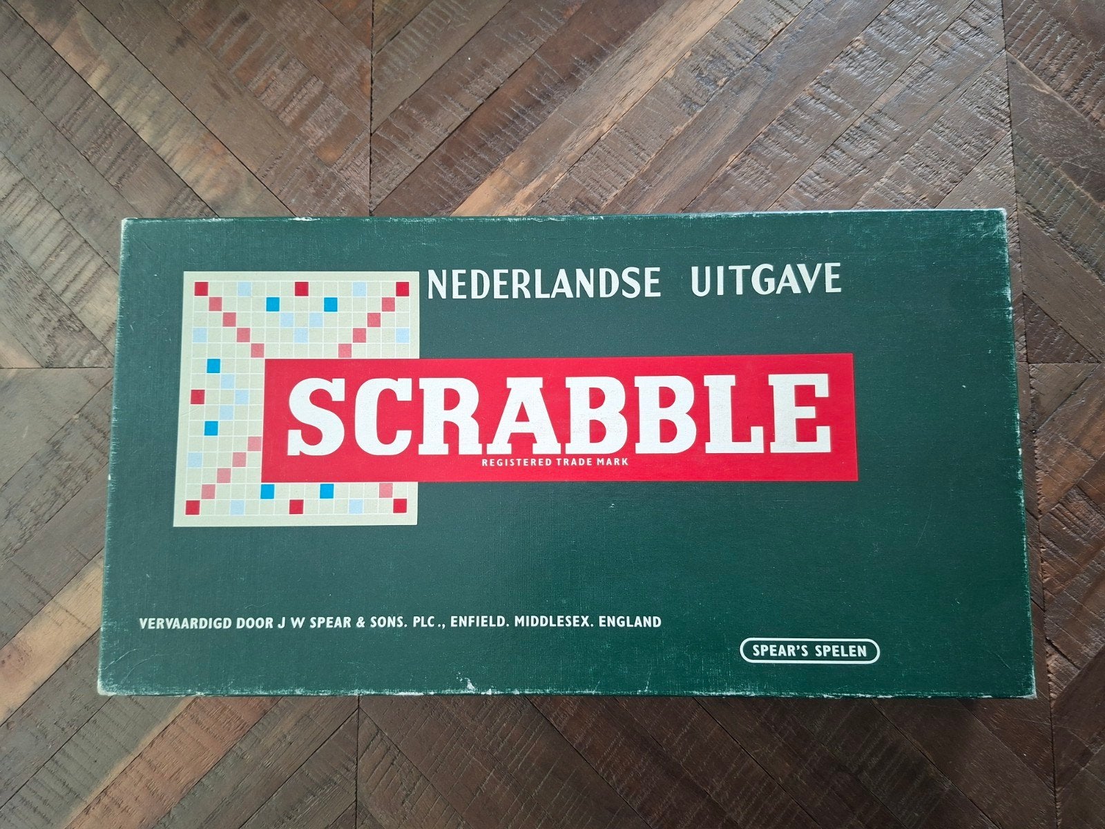 Scrabble - Nederlandse Uitgave - Compleet, Drie of vier spelers, Ophalen of Verzenden, Gebruikt, J.W. Spear & Sons PLC
