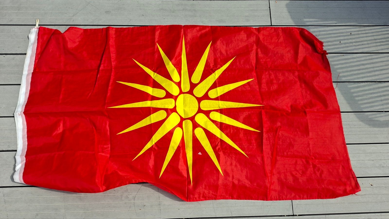 Vlag Macedonië, Ophalen, Gebruikt