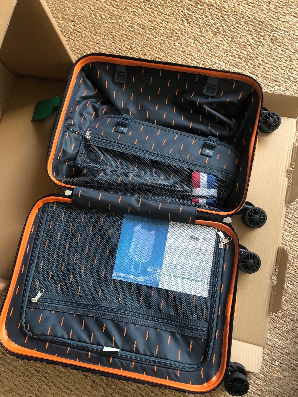 Witte postcodeloterij handbagage koffer met oranje accenten, Sieraden, Tassen en Uiterlijk, 50 tot 60 cm, Hard kunststof, Ophalen of Verzenden