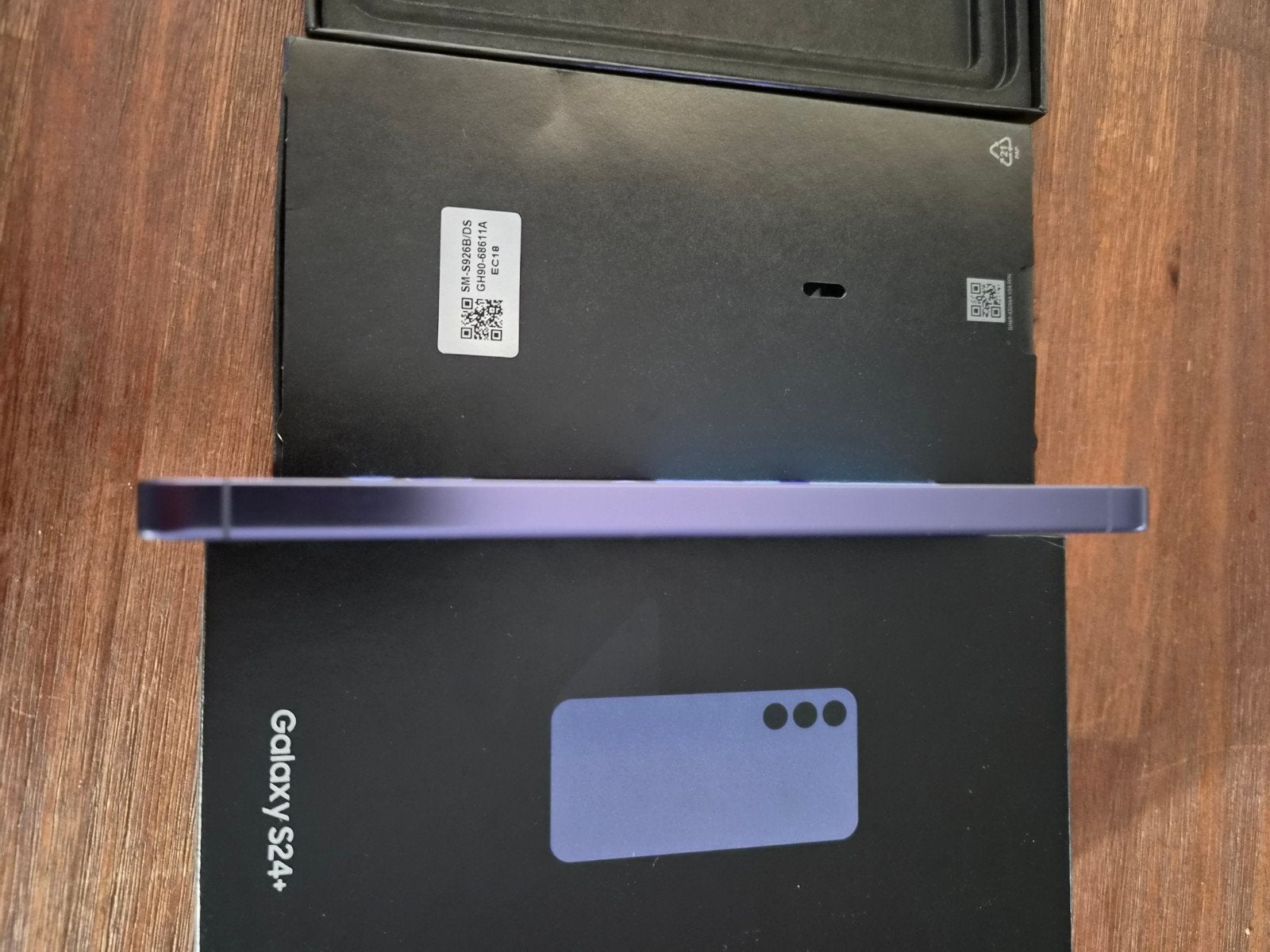 Foto 5 van Samsung Galaxy S24 PLUS 256GB Cobalt Violet - Zo goed als ni