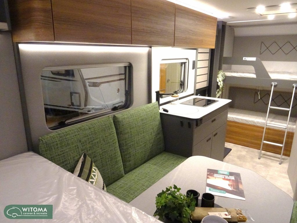Eriba Novaline 515 50 jaar Witoma voordeel!, Caravans en Kamperen, Caravans, Schokbreker, Standaardzit, Bedrijf, 5 tot 6 meter