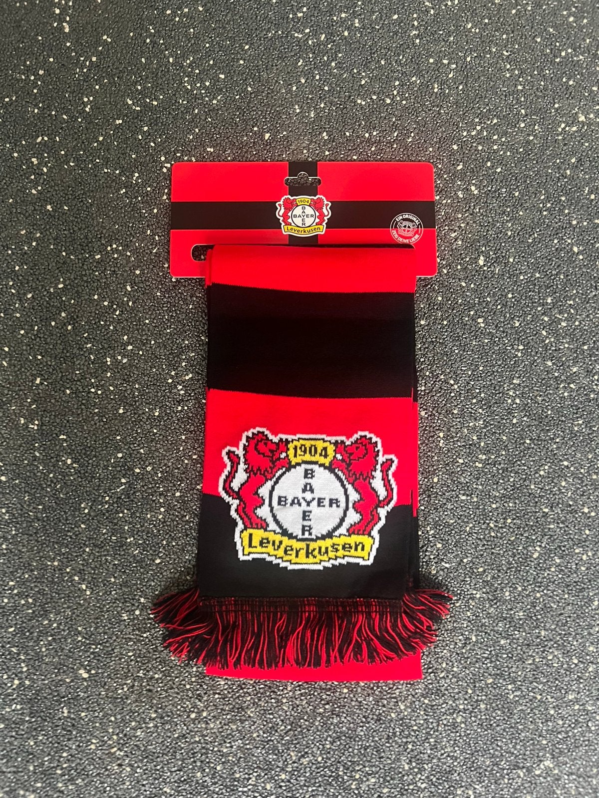 Nieuw sjaaltje bayer leverkussen, Ophalen of Verzenden, Zo goed als nieuw, Buitenlandse clubs