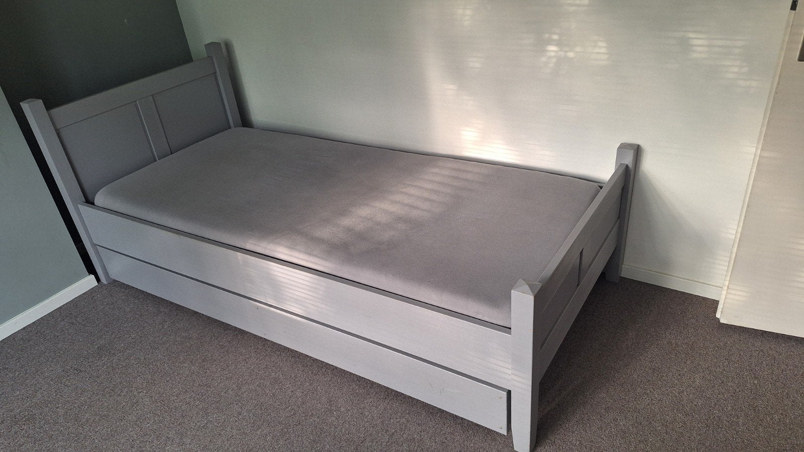 Rockwood Kinderbed Alex met Opberglade

Stevig en mo, Ophalen, Gebruikt, 90 cm, Eenpersoons