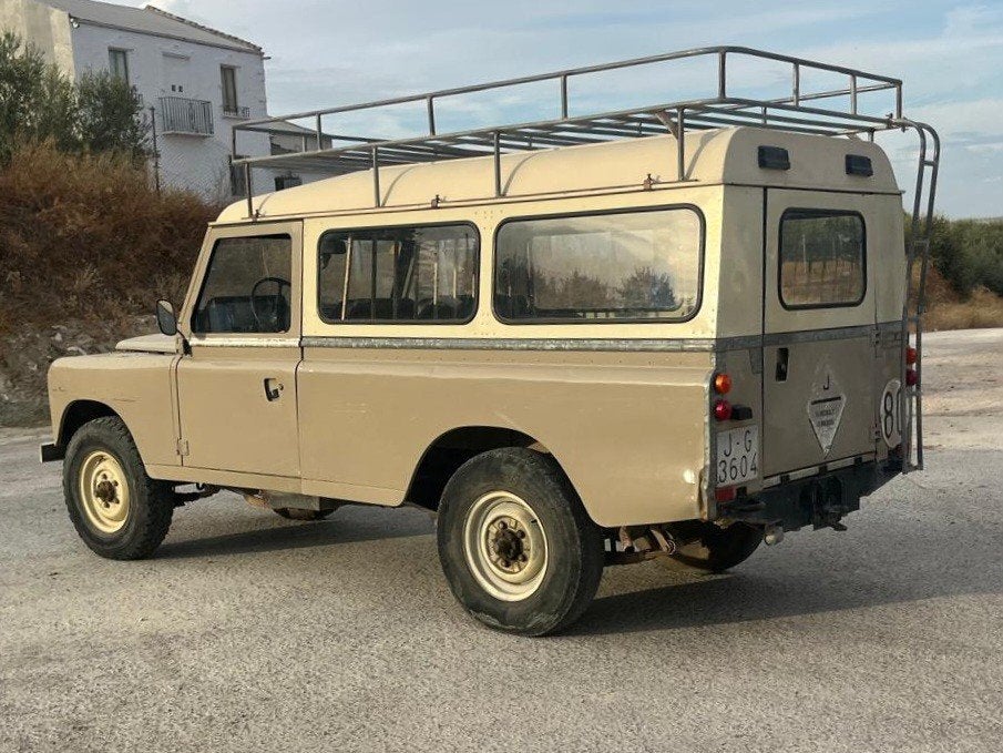 Land Rover 109, series 3, oldtimer,100% roestvrij / rijklaar, Auto's, Land Rover, Zwart, Bruin, Bedrijf