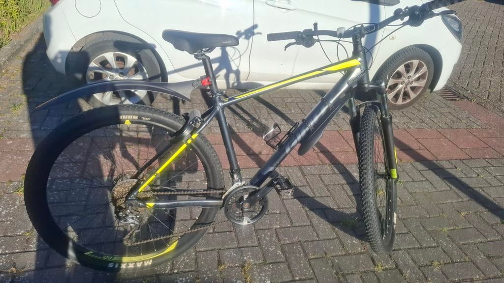 Giant Mountainbike 29 inch wielen, goede staat, Fietsen en Brommers, Fietsen | Mountainbikes en ATB, Ophalen of Verzenden