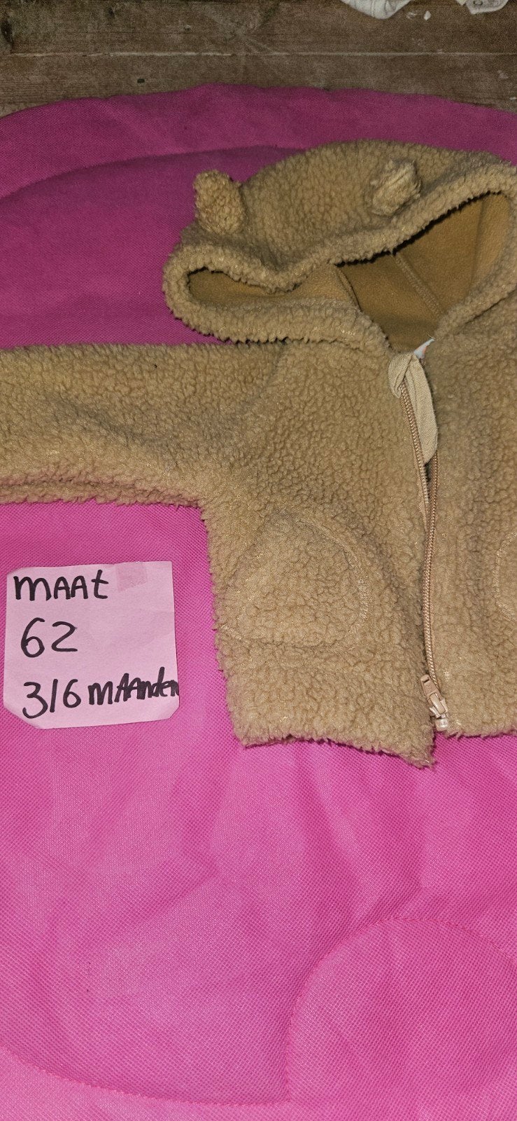 hema teddy jas 62, Jongetje of Meisje, Ophalen of Verzenden, Zo goed als nieuw, Jasje