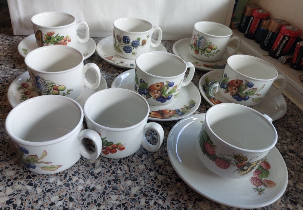 9 kop 7 schotel Marjolein Bastin J&G Meakin Wedgwood Libelle, Gebruikt, Ophalen of Verzenden, Overige stijlen, Kop(pen) en/of Schotel(s)