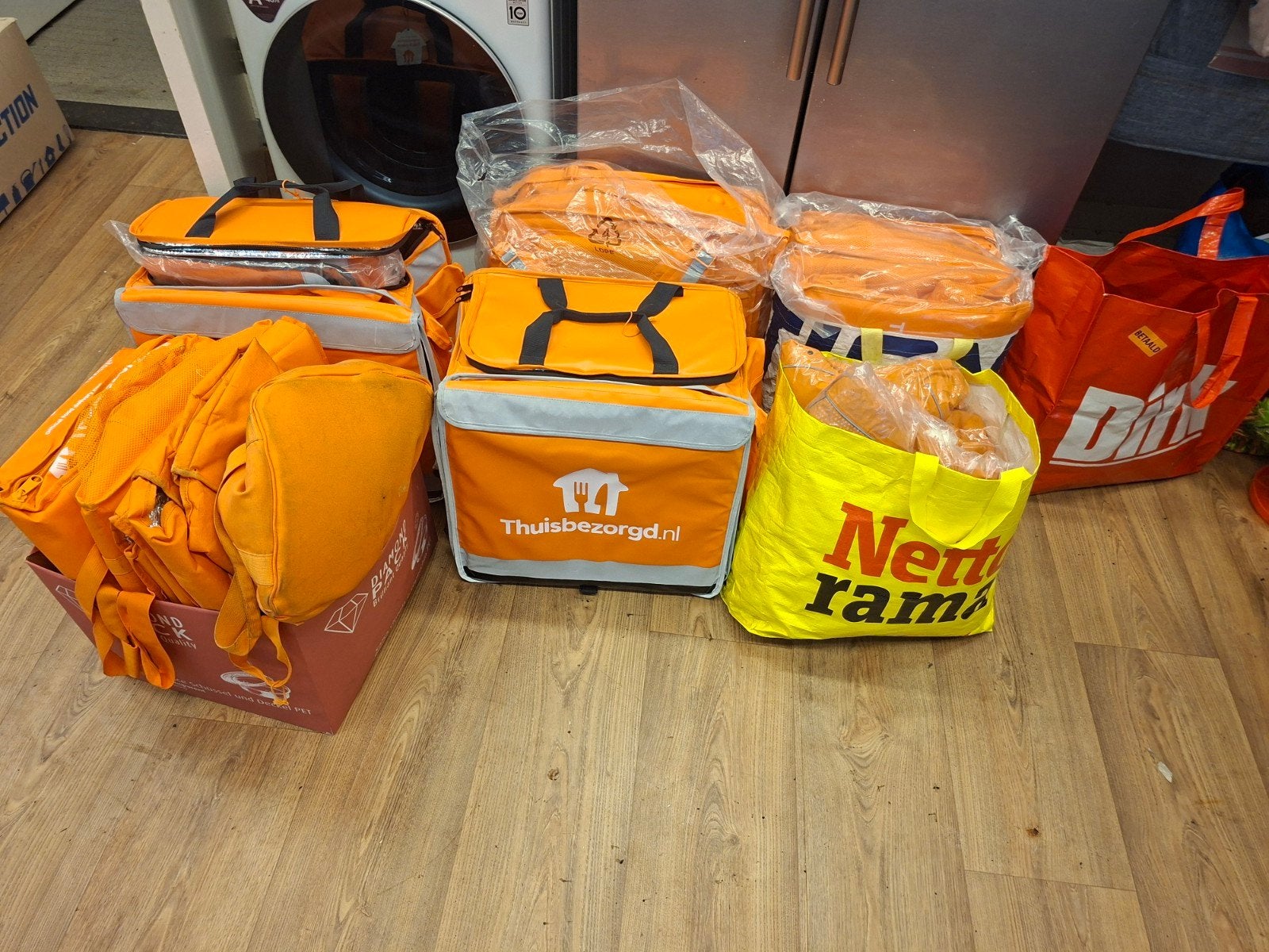 Thuisbezorgd tassen en jassen - groot en klein, Ophalen of Verzenden, Zo goed als nieuw, Thuisbezorgd, Overige maten