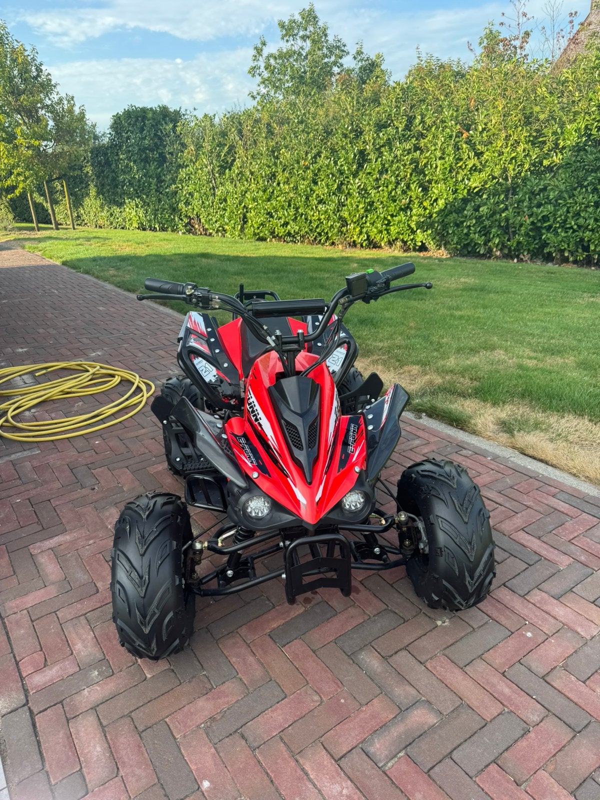 Elektrische E-Force Quad 48V – Inclusief oplader, Ophalen, Zo goed als nieuw