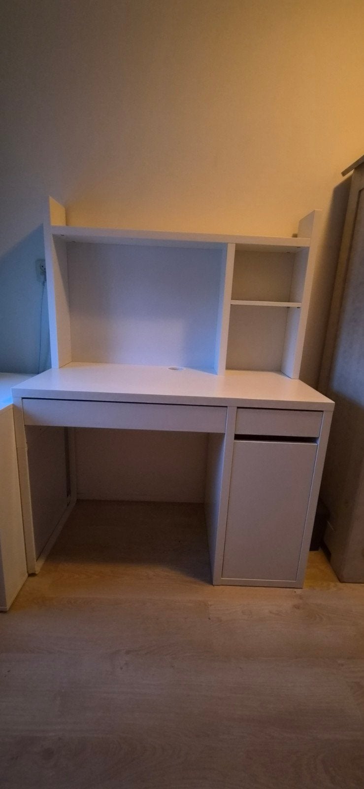 Ikea Micke bureau - zo goed als nieuw, Ophalen, Met lades, Spaanplaat of MDF, Zo goed als nieuw
