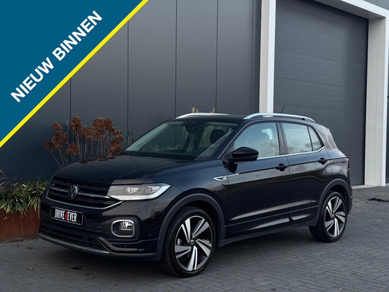 Volkswagen T-Cross 1.0 TSI 3x R-Line | LED | Dodehoek | Carp, T-Cross, Gebruikt, Zwart, Met garantie (alle)