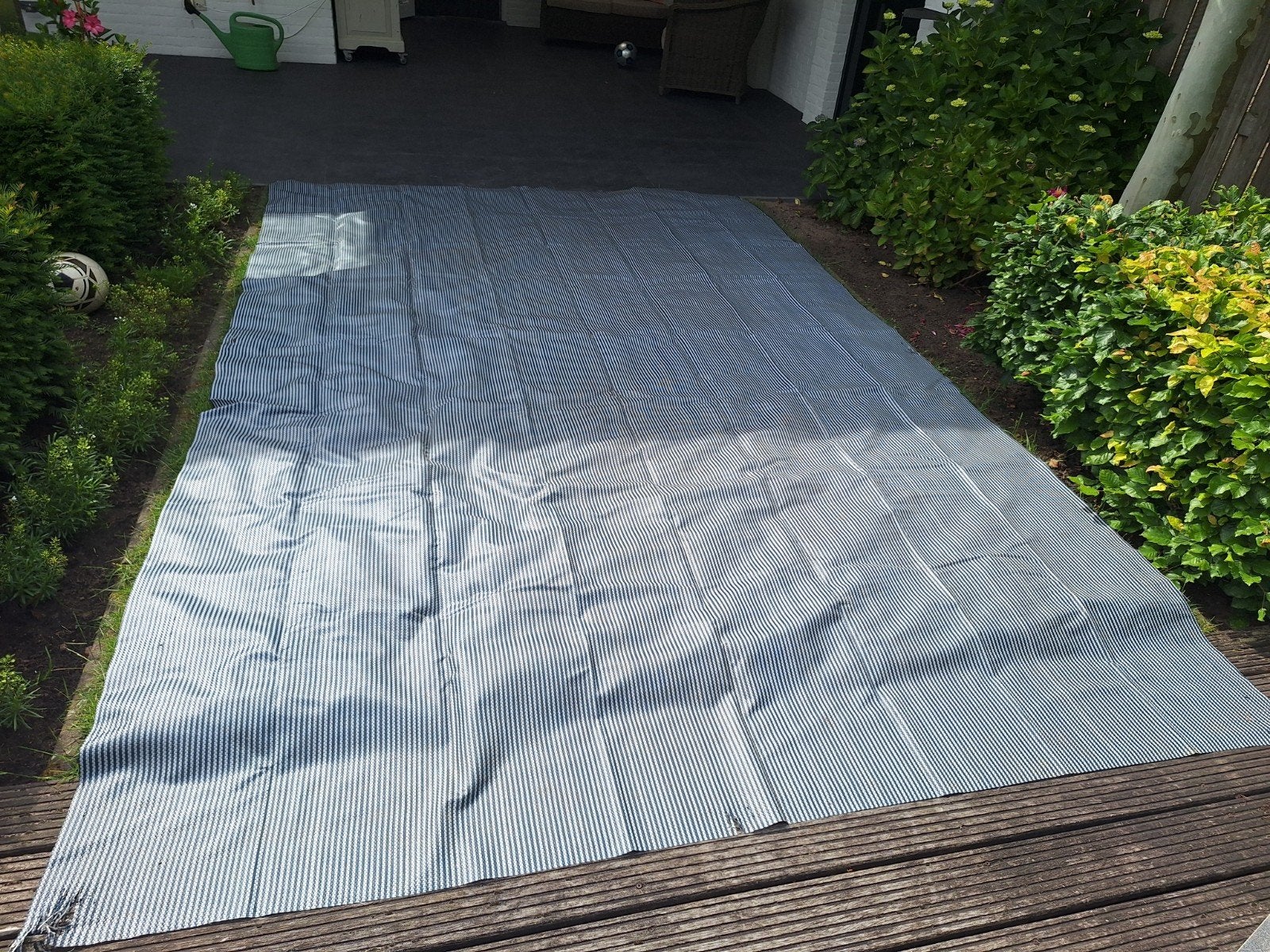 Grondzeil 4× 2.5. Gebruikssporen op de hoeken.is eenvoudig o, Ophalen of Verzenden