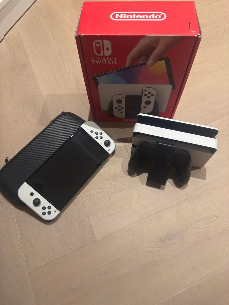 Nintendo switch oled, Ophalen of Verzenden, Zo goed als nieuw, Met 1 controller, Switch OLED