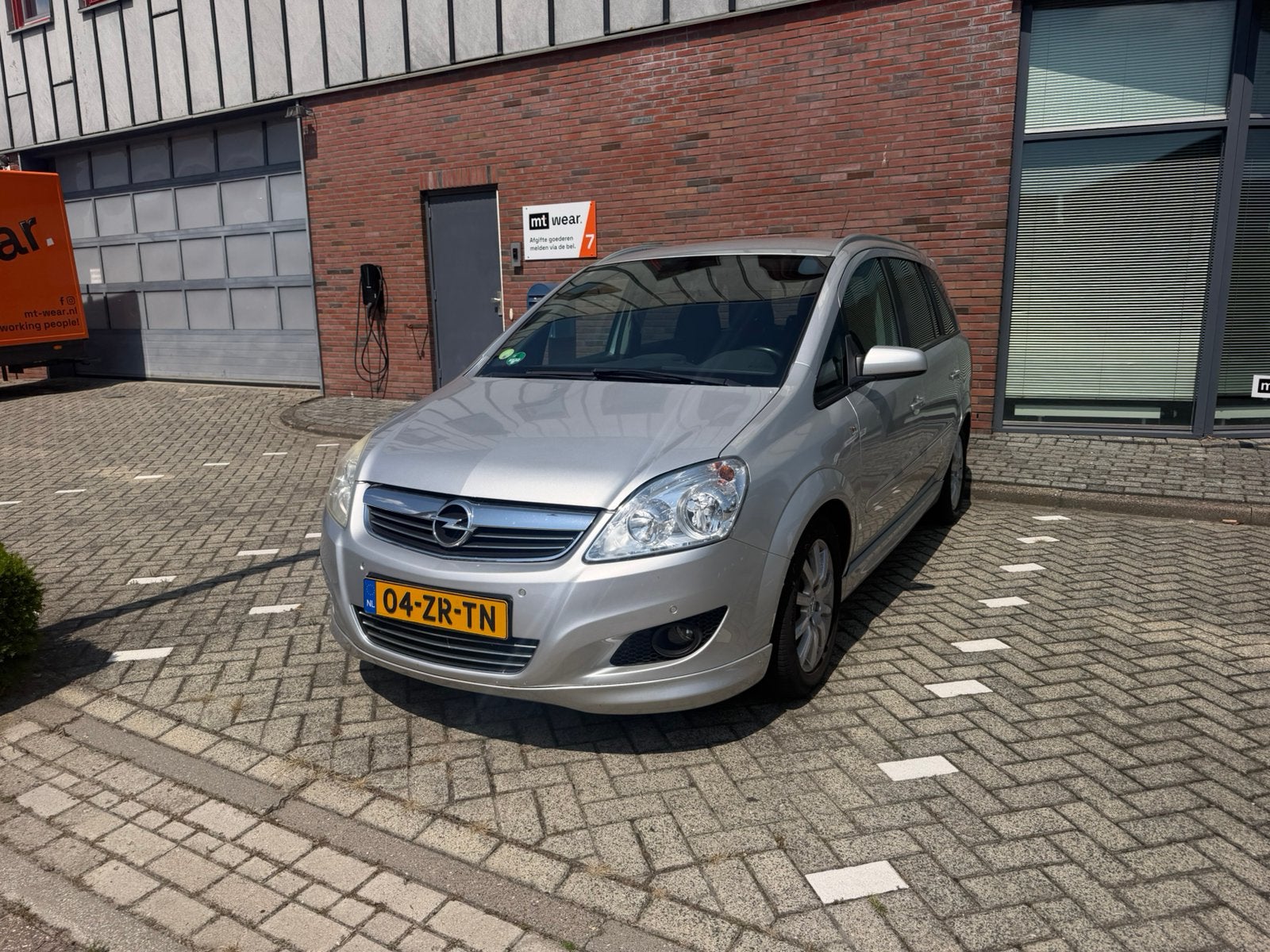 Opel Zafira 1.8 2008 Grijs, Auto's, Opel, Particulier, Zafira, Benzine, C, MPV, Handgeschakeld, Origineel Nederlands, Zilver of Grijs