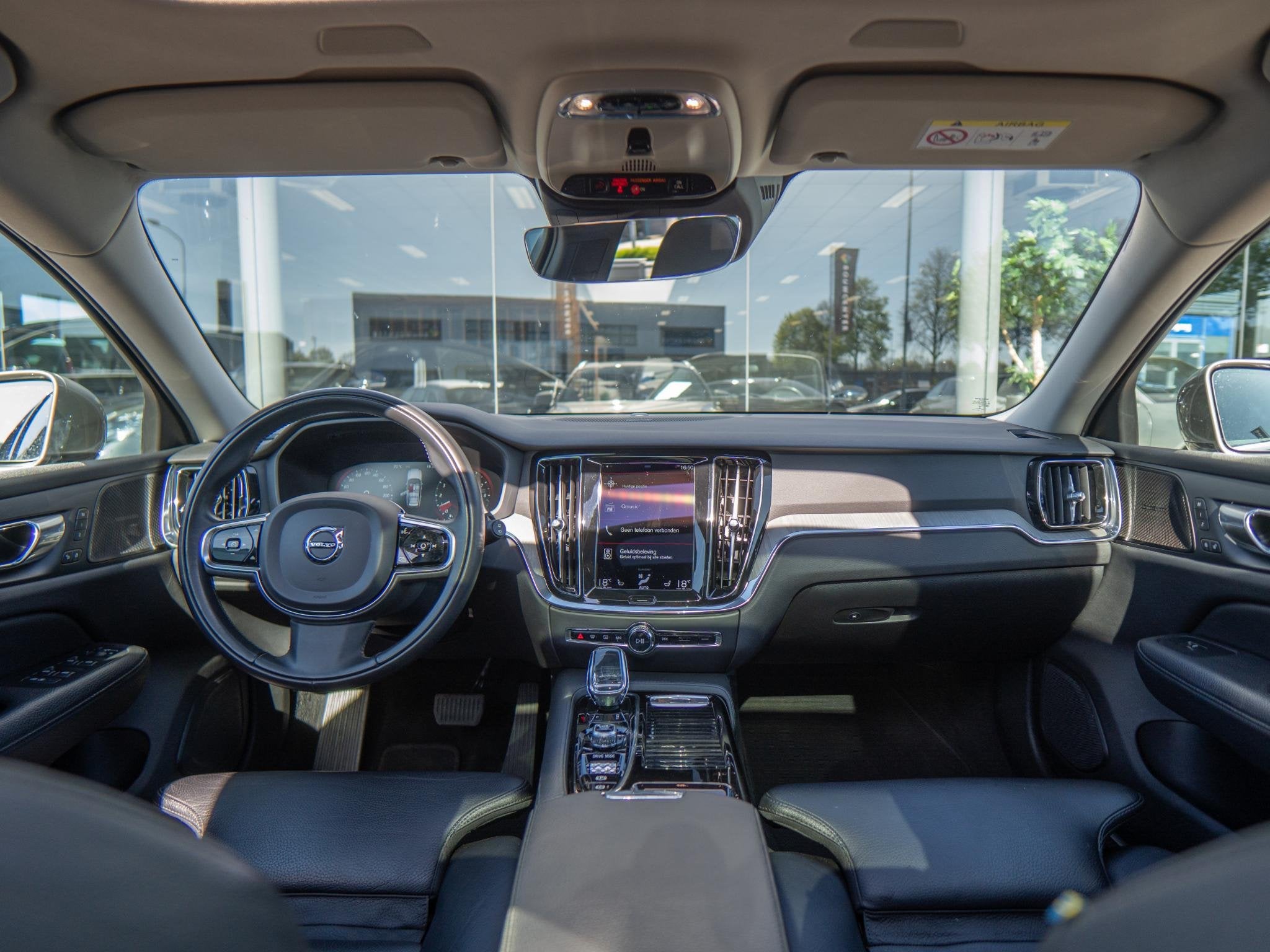 Volvo V60 2.0 T8 Recharge AWD Inscription | Elc trekhaak | V, Auto's, Volvo, Gebruikt, Euro 6, 4 cilinders, Automatische klimaatregeling