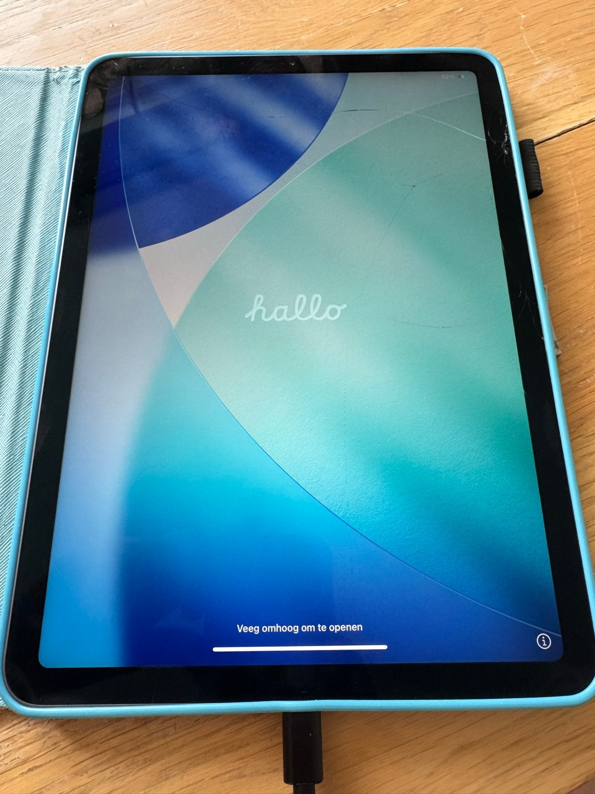Apple iPad Air (4e generatie) 64 GB Wi-Fi - Scherm defect, 10 inch, Gebruikt, Apple iPad Air, Ophalen of Verzenden