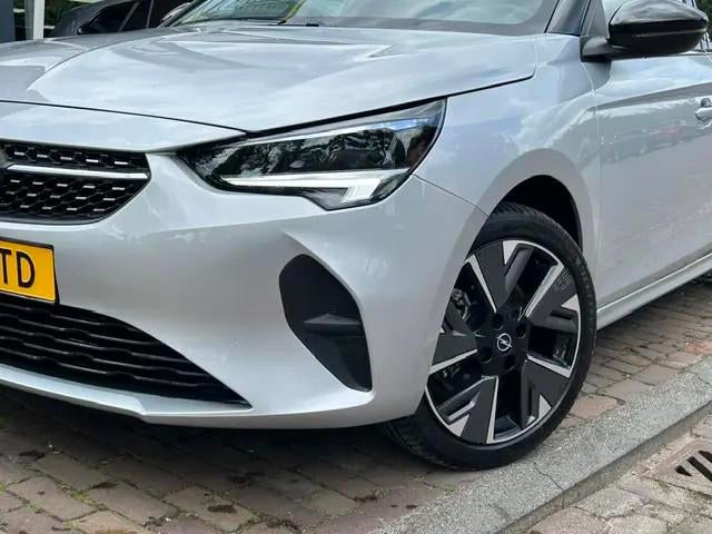 Opel Corsa 50kWh 136PK 3-Fase Level 3 Automaat € 17.900,00, Automaat, 136 pk, Gebruikt, Leder en Stof