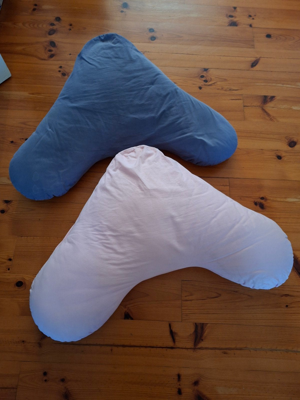 3 Comfortabele zwangerschapskussens, p.st. 10 euro, Ophalen