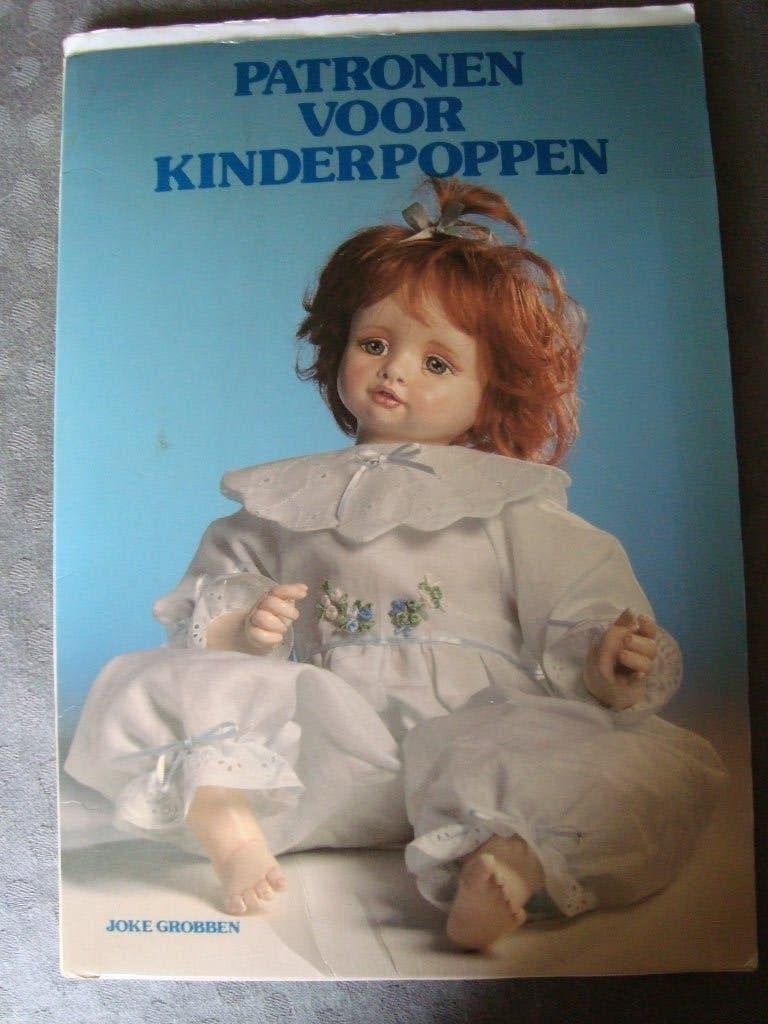 Patronen voor kinderpoppen, Ophalen of Verzenden, Zo goed als nieuw, Vrouw, Knipmode