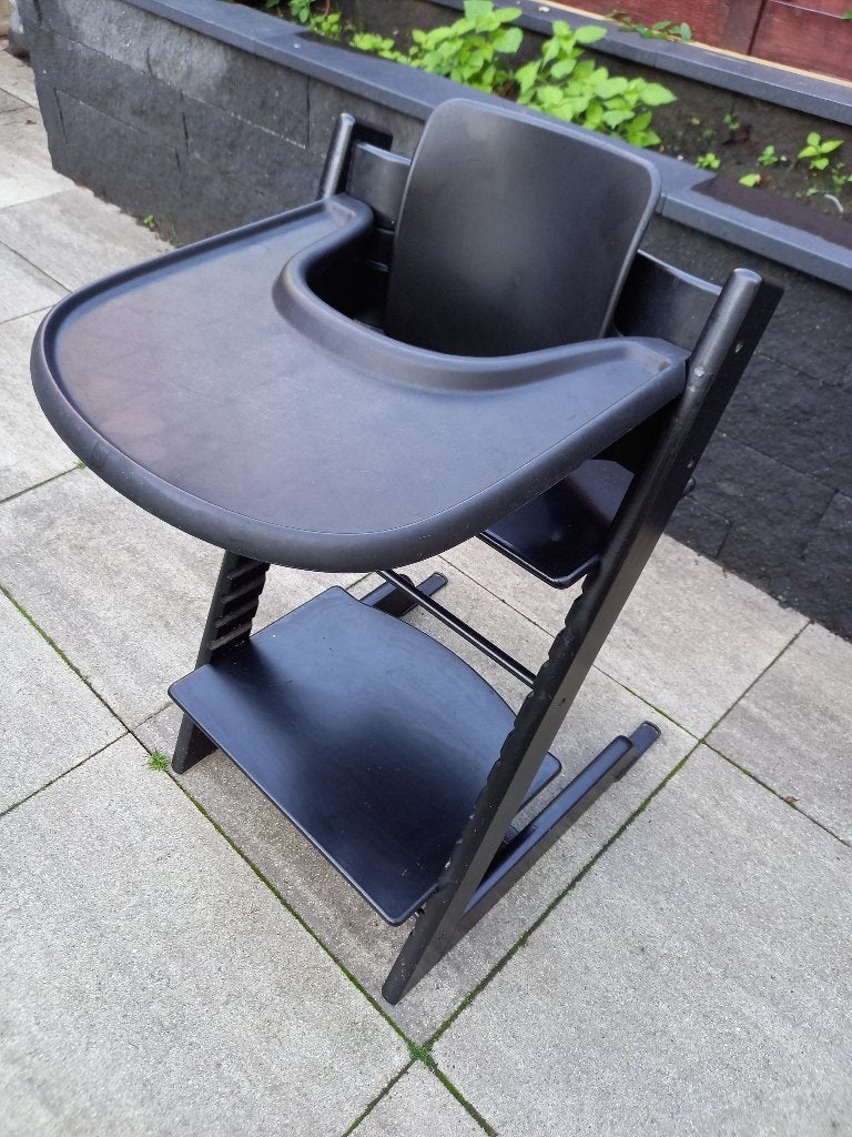 Stokke Tripp Trapp stoel, met tafelblad en babyset, Kinderen en Baby's, Ophalen, Gebruikt, Meegroeistoel, Aanschuifbaar