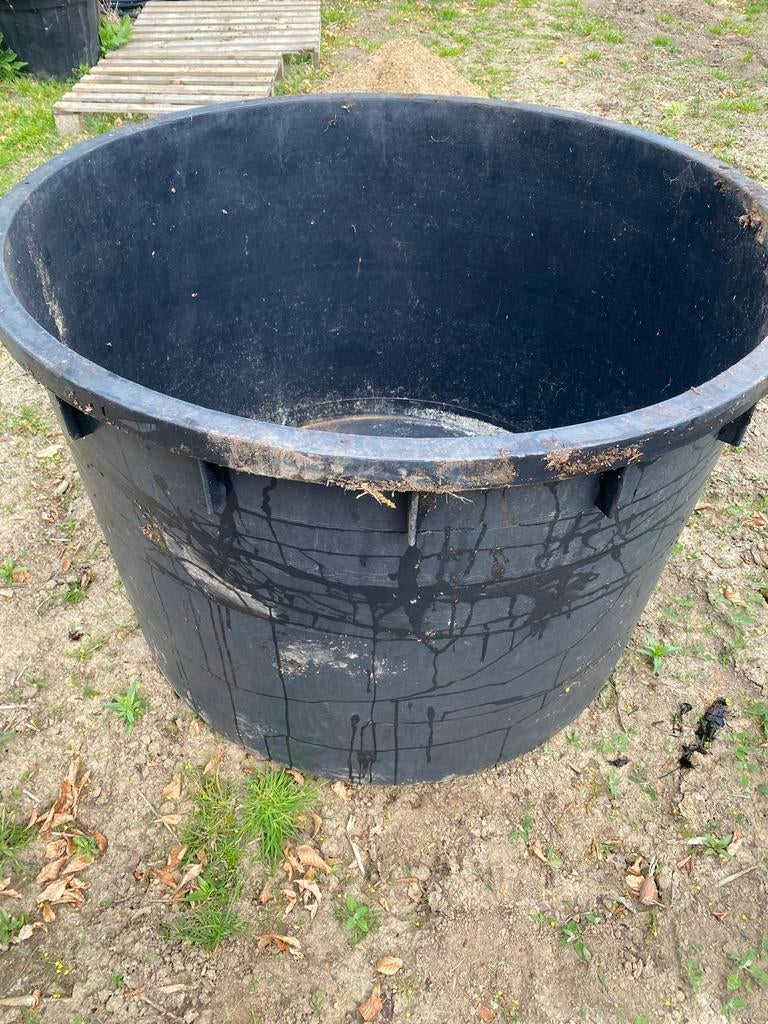 Zwarte vijverbak 750 liter, Ophalen, Gebruikt
