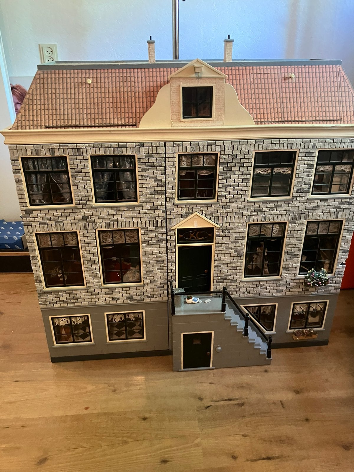 Poppenhuis van ongeveer 1 meter 20, Ophalen, Gebruikt, Poppenhuis