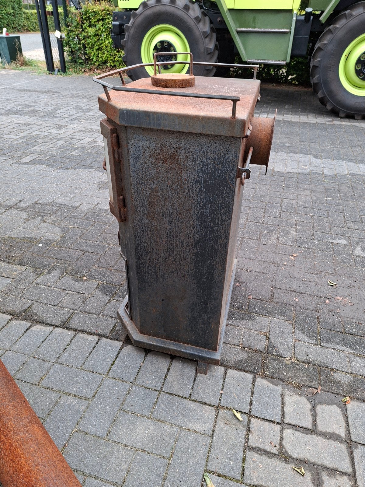 Oude roestige kachel - decoratie of opknapproject, Ophalen, Gebruikt, Houtkachel, Vrijstaand