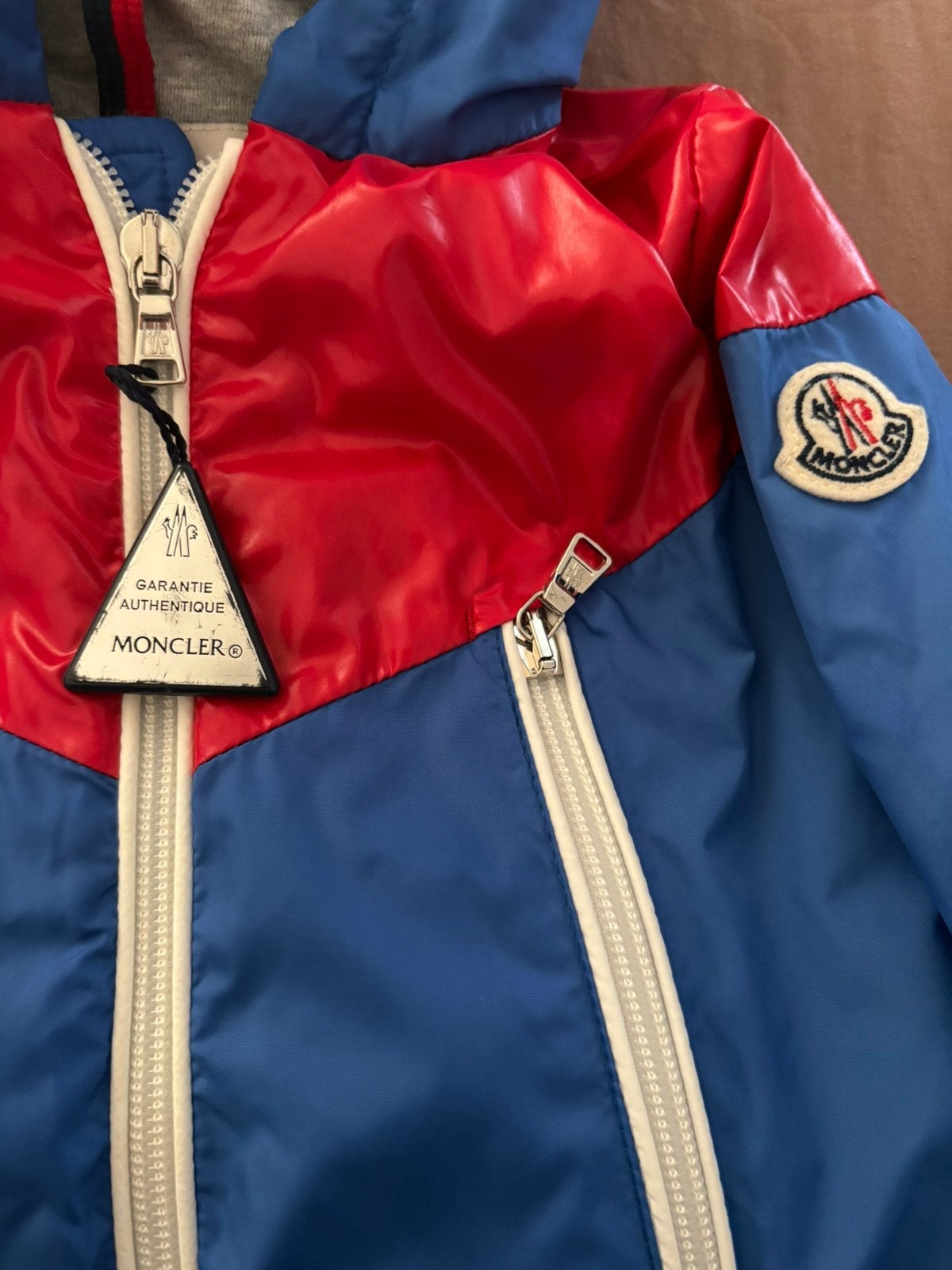 Moncler jasje jongens 18-24 maanden, Ophalen, Nieuw, Overige maten, Zwart