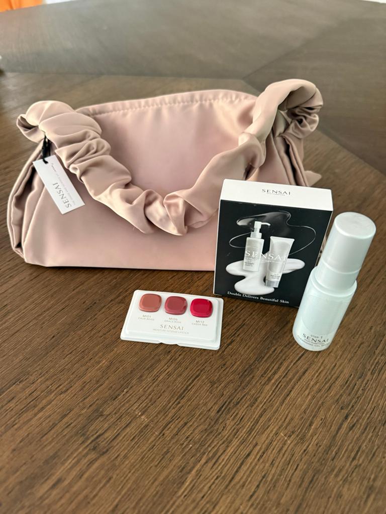 Sensai Double Cleansing Set + Make-up tasje + Lipstick sampl, Ophalen of Verzenden, Nieuw, Gehele gezicht, Reiniging