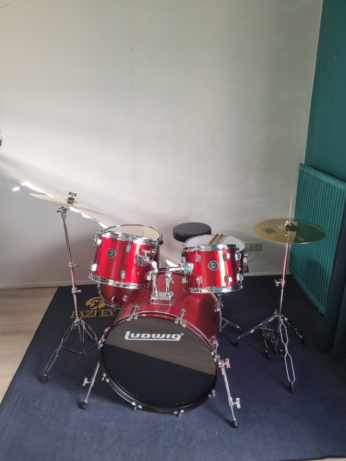 Ludwig LC17514 accent drive red foil 5 delig drumstel, Muziek en Instrumenten, Ophalen of Verzenden, Gebruikt, Ludwig