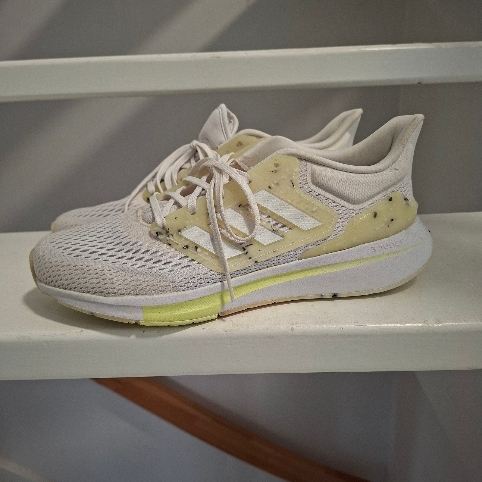 Adidas Bounce Sneakers - Maat 42 2/3, Kleding | Dames, Schoenen, Adidas, Wit, Nieuw, Ophalen of Verzenden