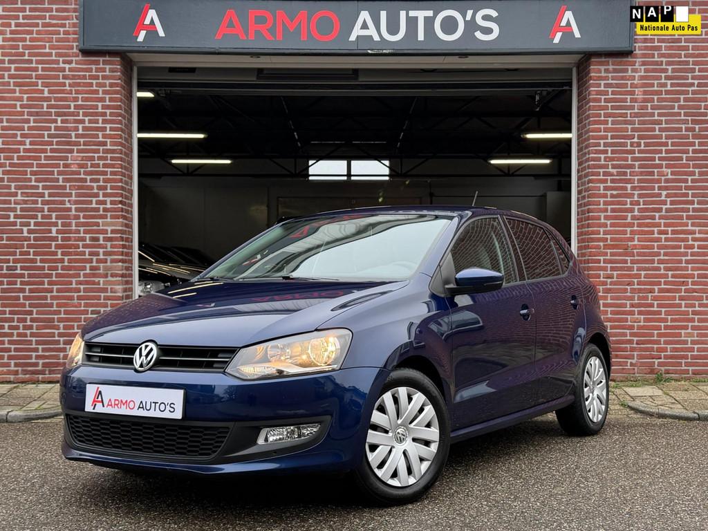 Volkswagen Polo 1.4-16V Comfortline | Airco | Cruise | Navi, Auto's, Voorwielaandrijving, 86 pk, 4 cilinders, Blauw