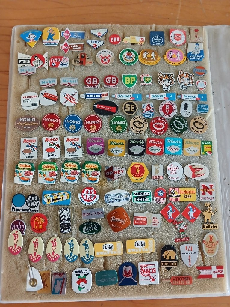 Spelden, Verzamelen, Speldjes, Pins en Buttons, Ophalen of Verzenden, Gebruikt, Overige onderwerpen