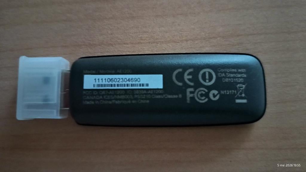 2 stuks USB WiFi dongel (Humax + Cisco), Ophalen of Verzenden, Zo goed als nieuw, Extern, Linksys
