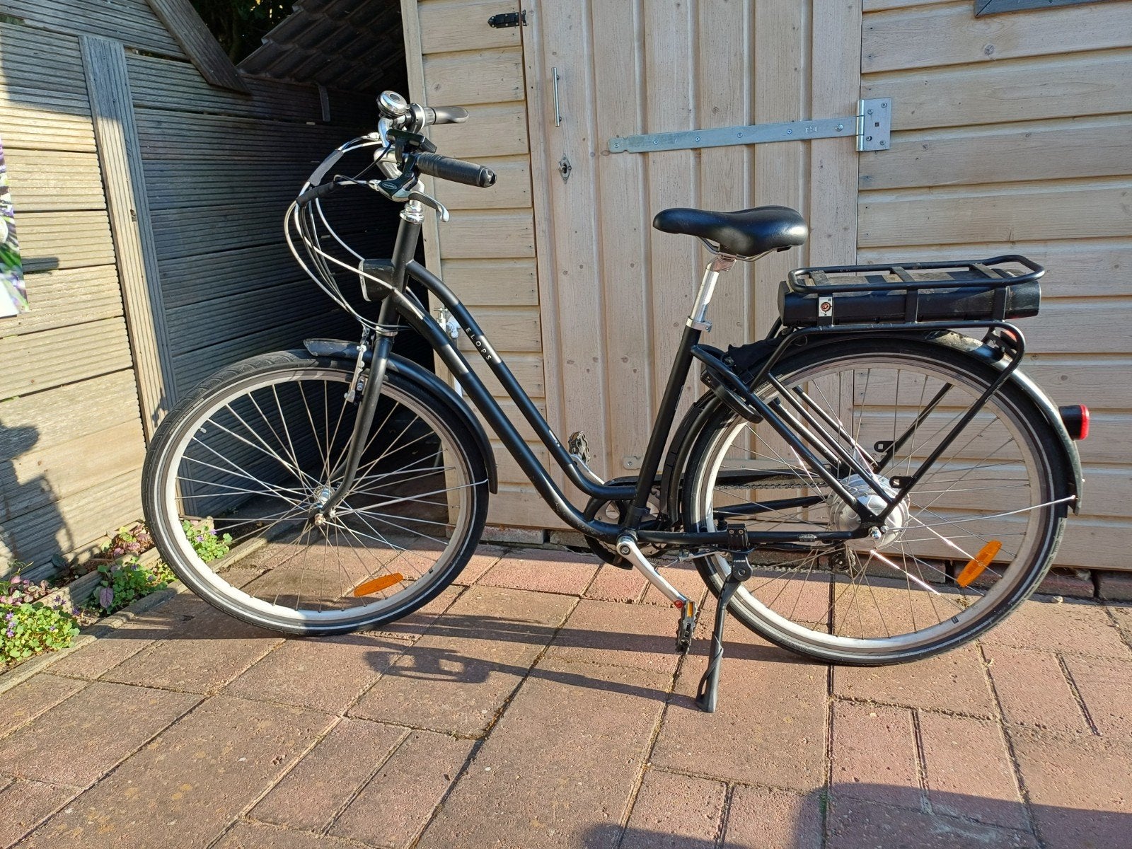 Elops elektrische fiets, 6 versnellingen, 28 inch, Gebruikt, 51 tot 55 cm, 30 tot 50 km per accu, Ophalen