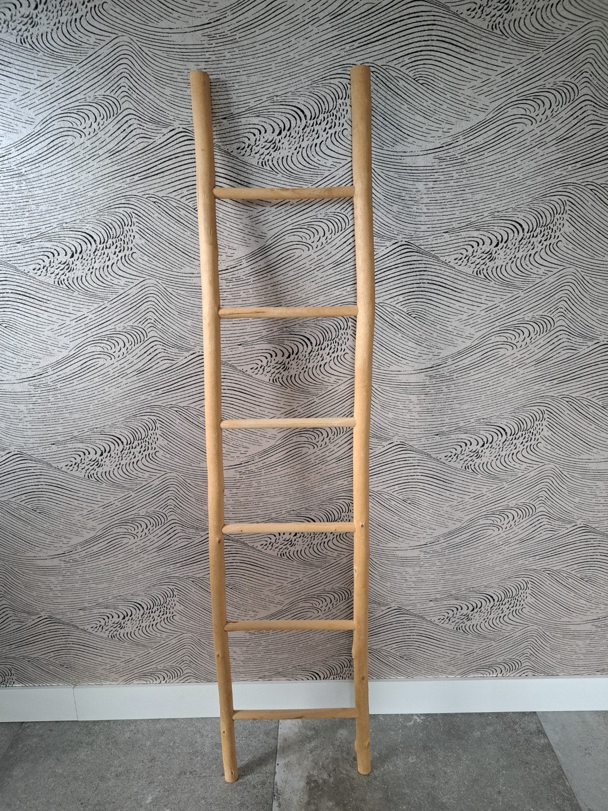 Decoratieve houten ladder, Ophalen, Zo goed als nieuw