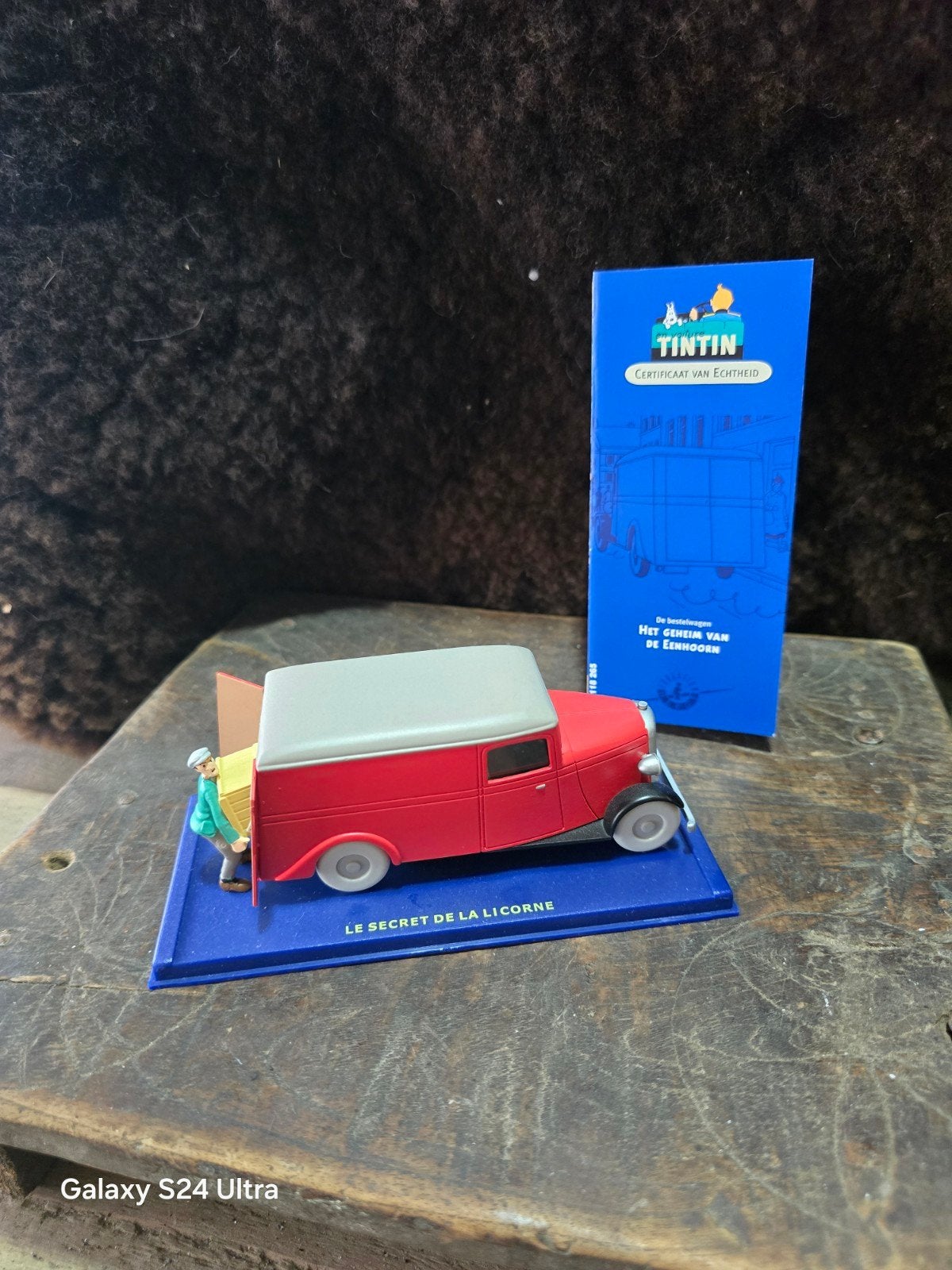 C2 > Rode bestelwagen Kuifje-album Het Geheim vande Eenhoorn, Ophalen of Verzenden, Auto, Overige merken