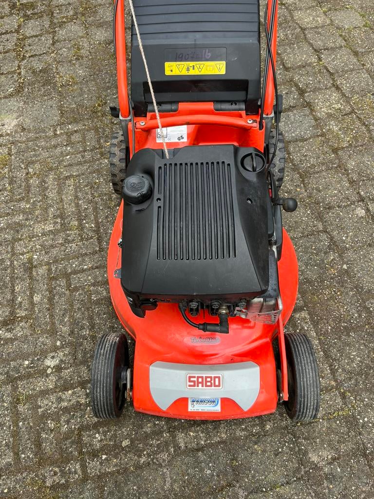 Sabo nieuwstaat 175 euro., Cirkelmaaier, Versnellingen, Zo goed als nieuw, Benzine-grasmaaier
