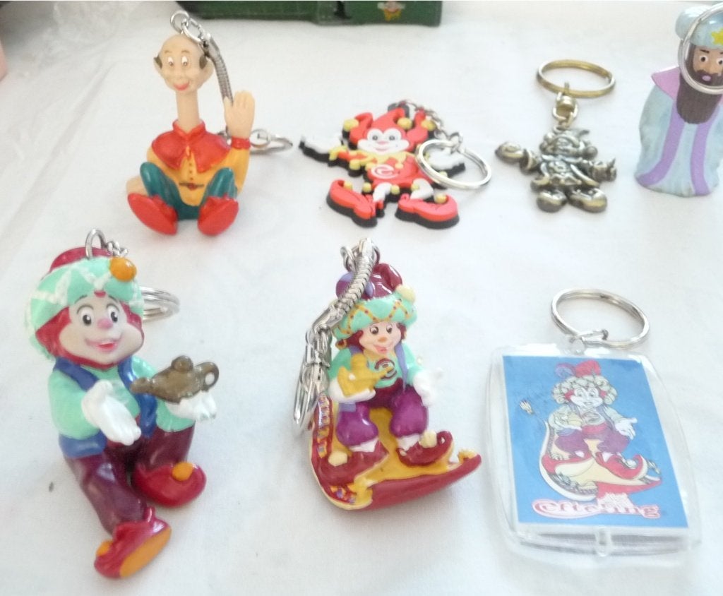 EFTELING, 8 SLEUTELHANGERS, 2 RUB FIGUREN EVT MET KISTJE FIG, Verzamelen, Verzenden, Zo goed als nieuw, Gebruiksvoorwerp