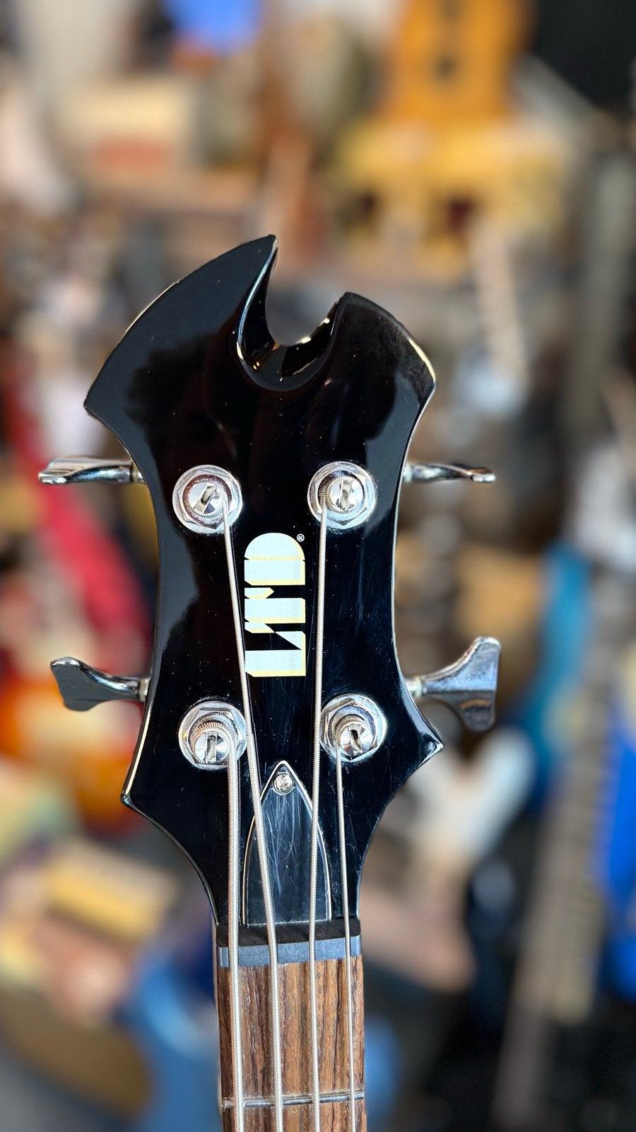 ESP LTD AX-104 Basgitaar - Zwart, Zo goed als nieuw, Ophalen, Zo goed als nieuw, Elektrisch