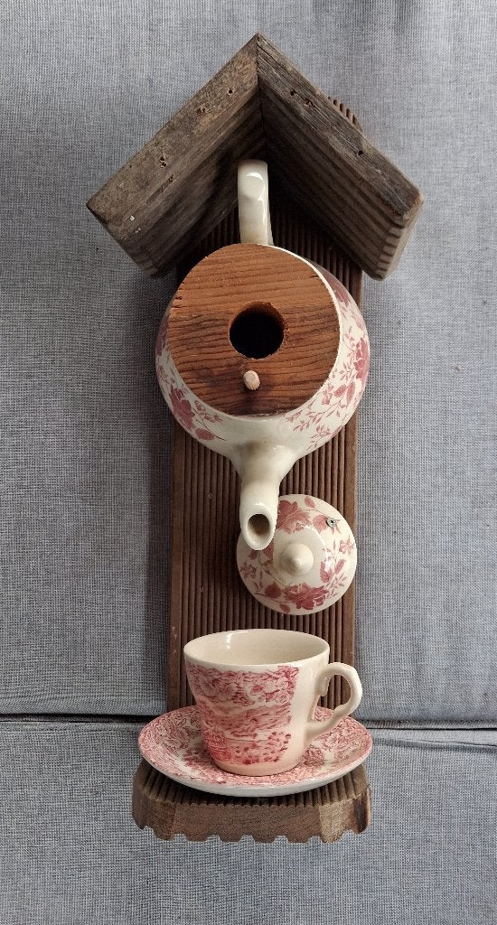 Uniek Theepot Vogelhuisje & Voederhuisje Brocante, Ophalen of Verzenden, Zo goed als nieuw