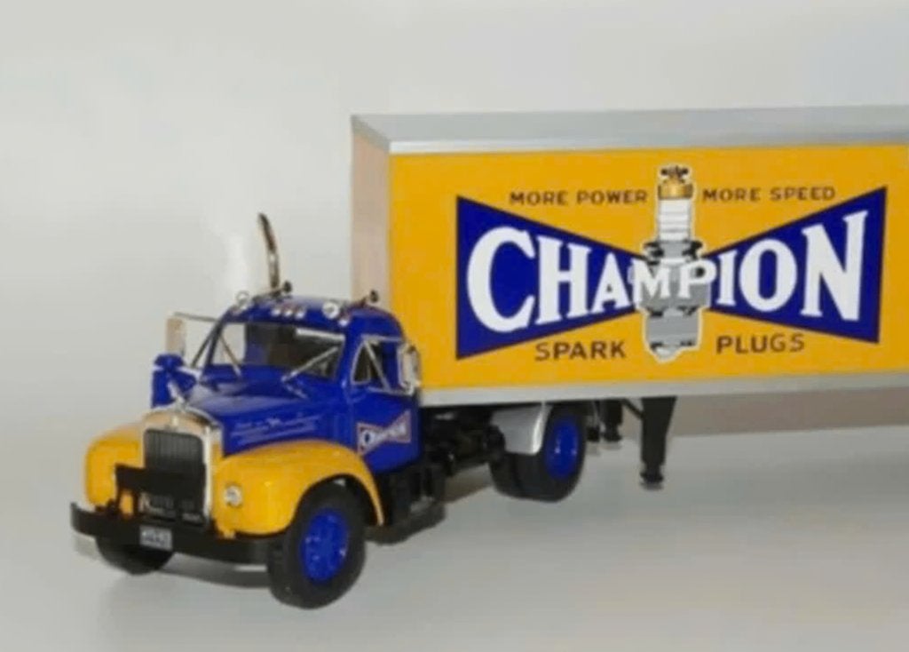Mack B 61 T 1956 CHAMPION schaal 1/43 serie USA TRUCKS # 36, Verzenden, Nieuw, Bus of Vrachtwagen, Overige merken